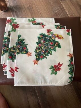4 Holiday Home Christmas Tree Printed White Decorative Napkins
